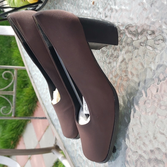 PAZZO microfiber chocolate shoes...size 8....NEW - Picture 4 of 7